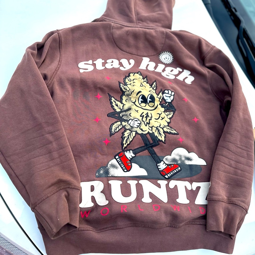 Runtz World Wide brown hoodie